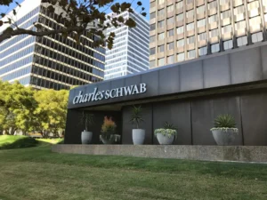 Financial Frontier: Charles Schwab and Cboe Eye S&P 500-Linked Prediction Markets